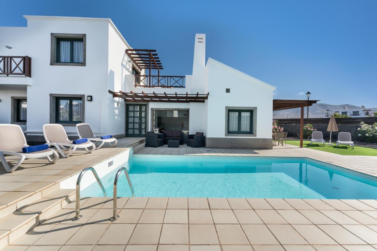بلايا بلانكا Ereza Villas Camelot المظهر الخارجي الصورة